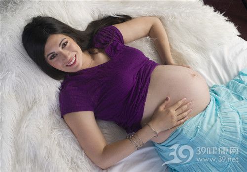 太原助孕生子网站：应对孕期水肿的六大招数